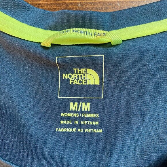 The North Face T-shirt Women's size Medium Short Sleeve Tee Blue - Picture 4 of 11